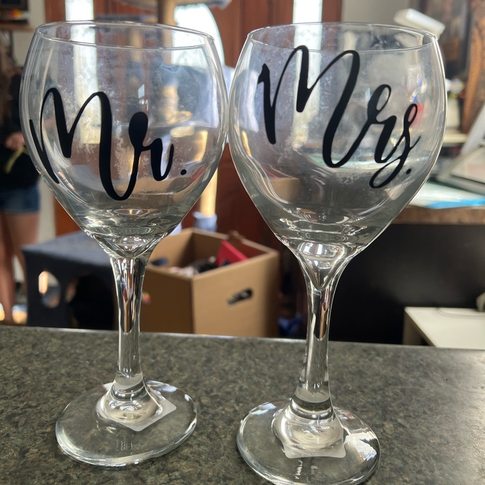 Mr and Mrs wine glass set #3